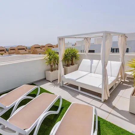 Stylish 2018,pool,3b.r.wifi,netflix * San Fulgencio